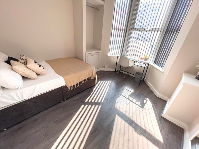 5 Bedroom House To Rent In Hannan Road, L6