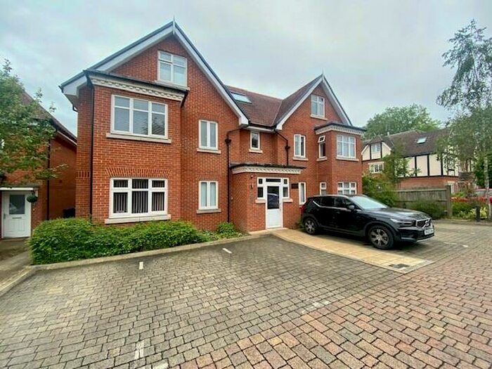 1 Bedroom Apartment To Rent In Sheridan Court, High Wycombe, HP12