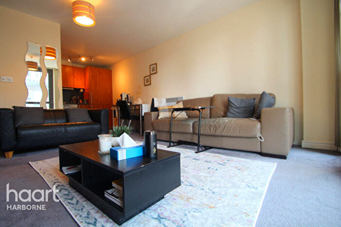 1 Bedroom Apartment To Rent In Centenary Plaza, Birmingham, B1
