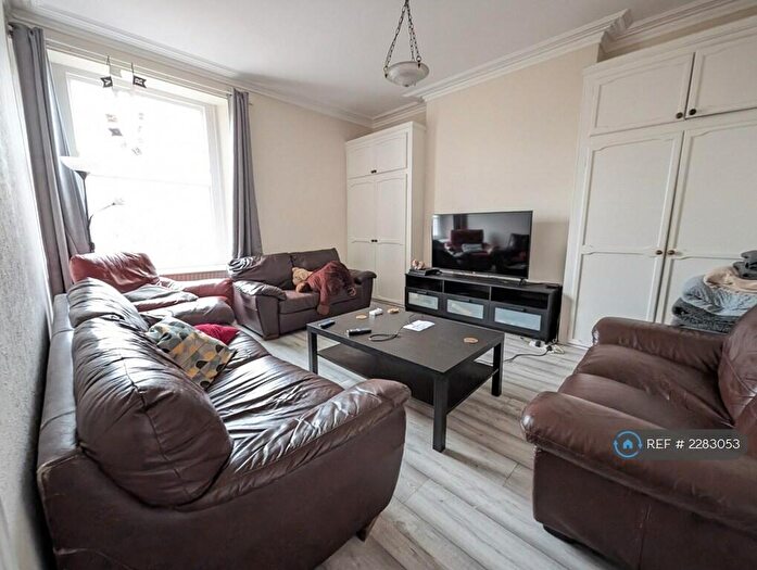 4 Bedroom Flat To Rent In Westfield Park, Bristol, BS6