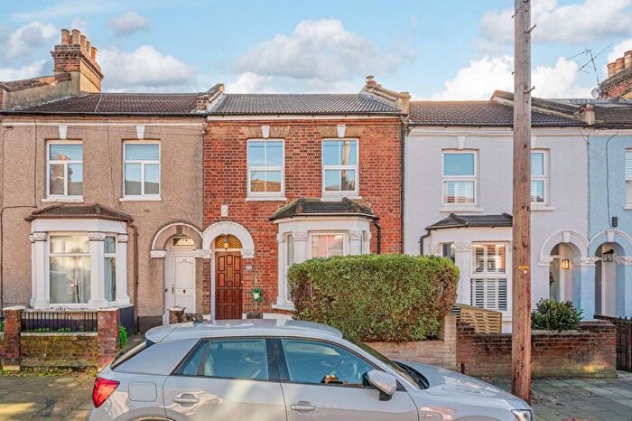 3 Bedroom End Terrace House To Rent In Ferrers Road, Streatham, London, SW16