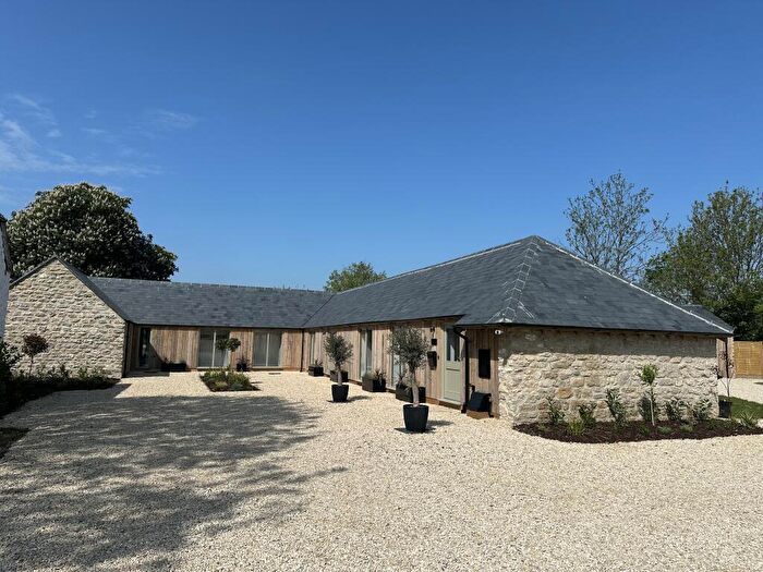 4 Bedroom Barn Conversion For Sale In Widham, Purton, SN5