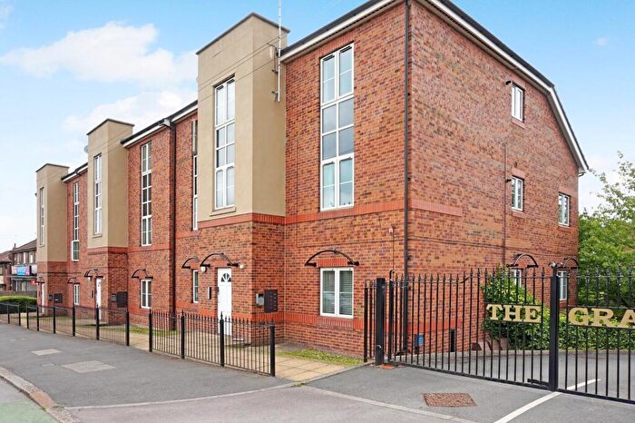 2 Bedroom Flat To Rent In Stanningley Road, The Grange, LS12