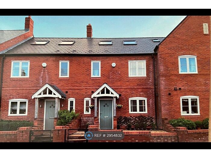 4 Bedroom Terraced House To Rent In Coates Gardens, Cheltenham, GL53