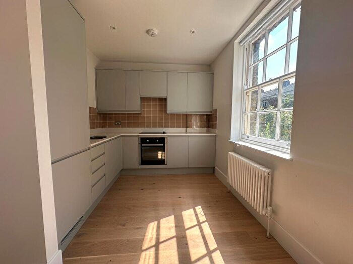 1 Bedroom Apartment To Rent In Merrow Street, London, SE17