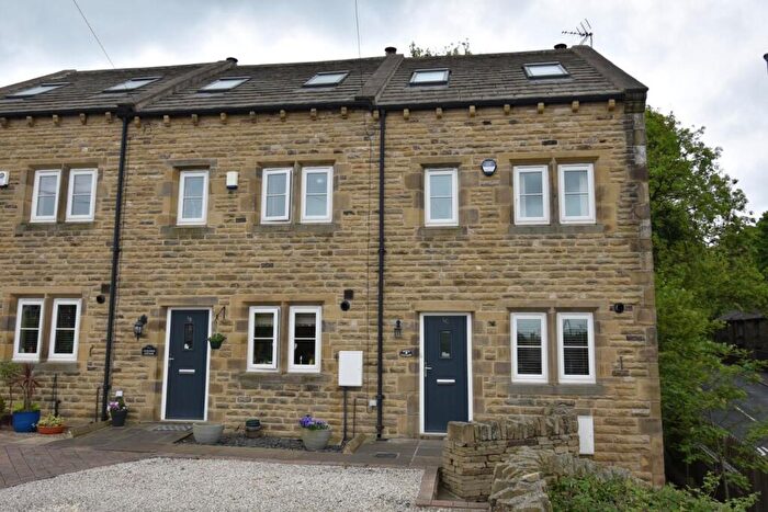3 Bedroom Cottage To Rent In Sude Hill, New Mill, Holmfirth, HD9
