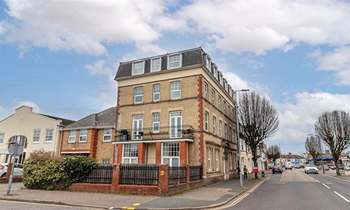 1 Bedroom Flat To Rent In Victoria Heights, Carnarvon Road, Clacton-On-Sea, CO15