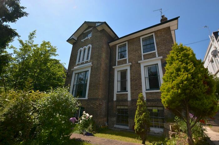 2 Bedroom Flat To Rent In Honor Oak Road, London, SE23