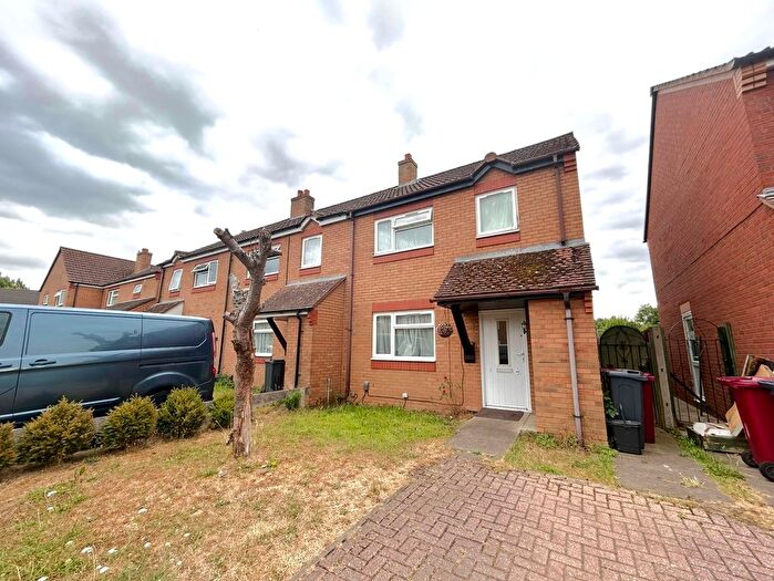 2 Bedroom Semi-Detached House To Rent In Ian Mikardo Way, Caversham, Reading, Berkshire, RG4