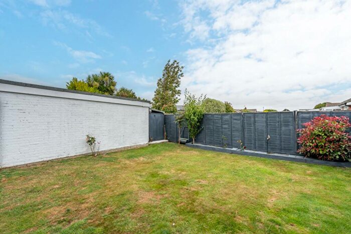 2 Bedroom Semi-Detached Bungalow For Sale In Abbottsbury, Pagham, Bognor Regis, PO21