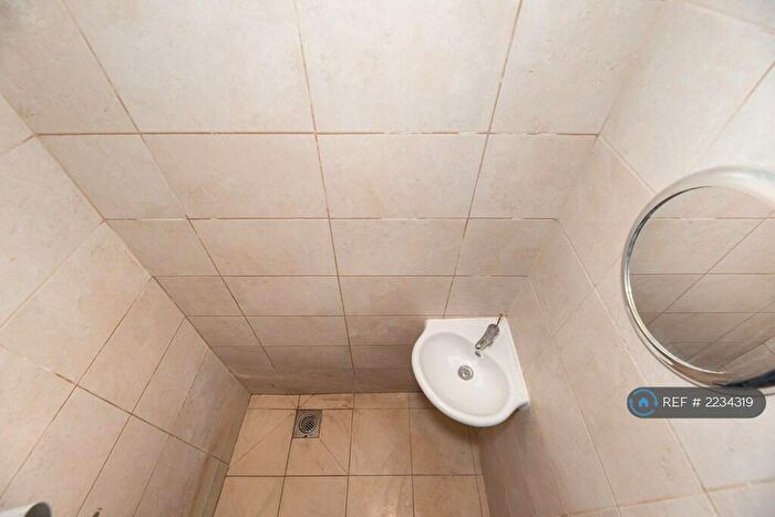 1 Bedroom Flat To Rent In Ingrave Road, Brentwood, CM15