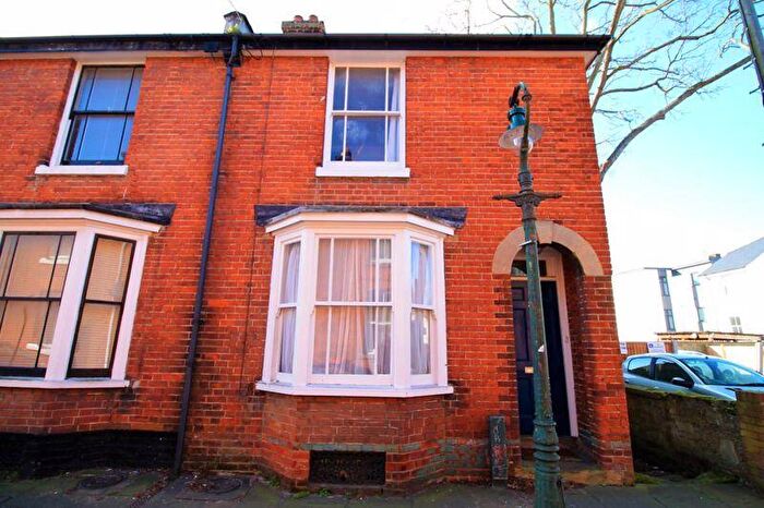 4 Bedroom End Of Terrace House To Rent In York Road, Canterbury, CT1