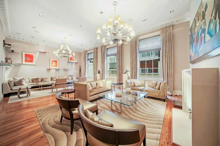 5 Bedroom Flat To Rent In Upper Grosvenor Street, Mayfair, London, W1K