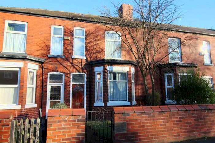 3 Bedroom Private Hall To Rent In Yew Tree Road, Withington, M20