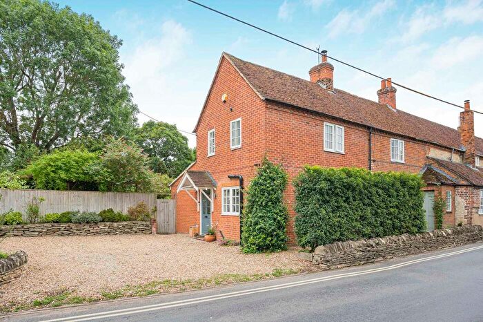 4 Bedroom Semi-Detached House For Sale In Wallingford Road, Cholsey, OX10