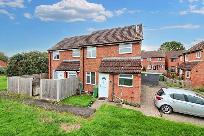 1 Bedroom House For Sale In Meredith Drive, Haydon Hill, HP19