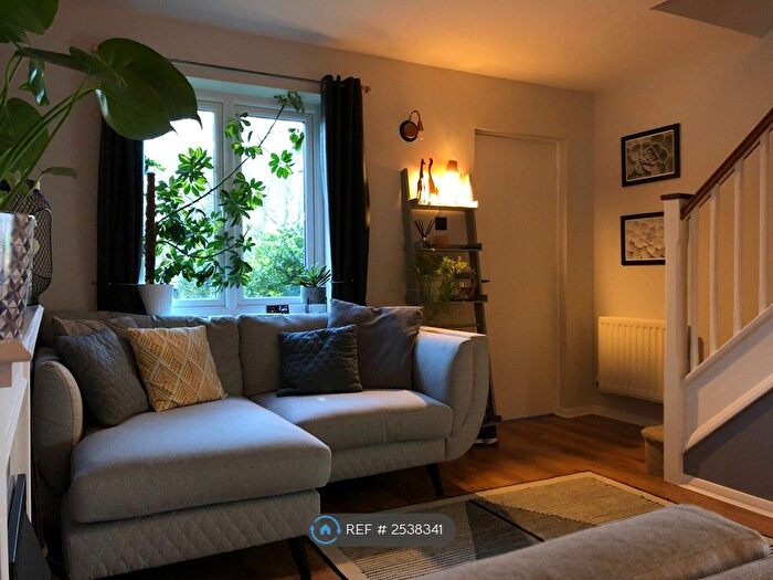 2 Bedroom Semi-Detached House To Rent In Stonelea Court, Meanwood, Leeds, LS7