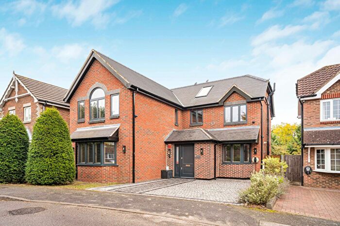 4 Bedroom Detached House For Sale In Nimrod Close, St. Albans, Hertfordshire, AL4