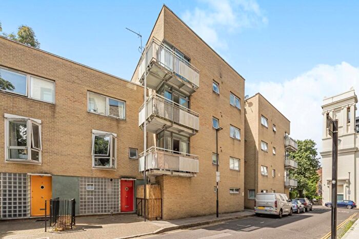 1 Bedroom Flat For Sale In Arcadia Court, Lowther Road, N7