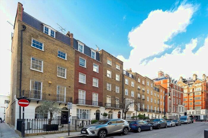 4 Bedroom Property To Rent In Wilton Place, London, SW1X