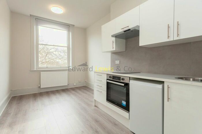 Studio To Rent In Downs Road, London E5