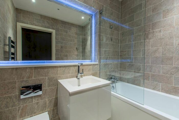1 Bedroom Studio To Rent In Swiss Terrace, Swiss Cottage, London, NW6