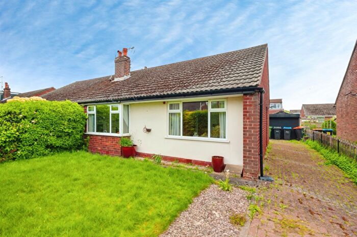 2 Bedroom Semi-Detached Bungalow For Sale In Cedar Avenue, Sutton Weaver, Runcorn, WA7