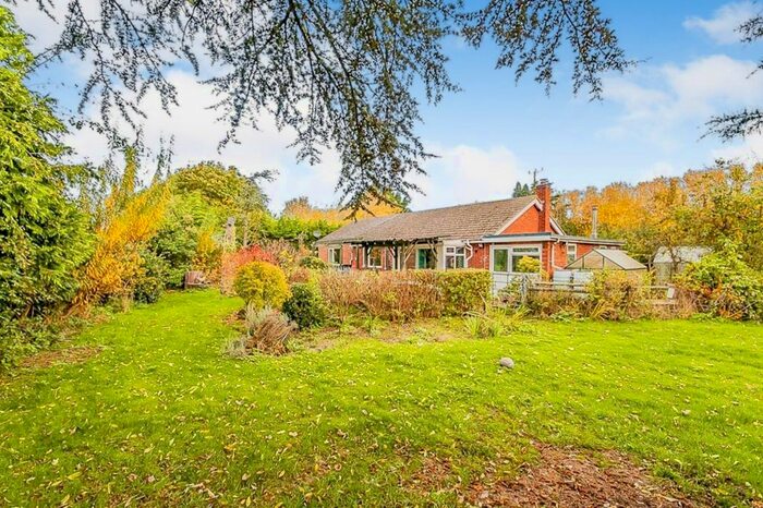 3 Bedroom Detached Bungalow For Sale In Dogdyke Bank, Tattershall Bridge, Lincoln, LN4