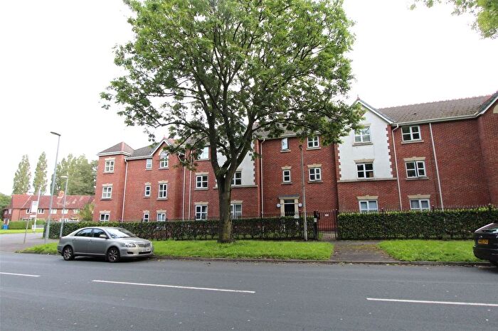 2 Bedroom Flat To Rent In Greenwood Road, Wythenshawe, Manchester, M22