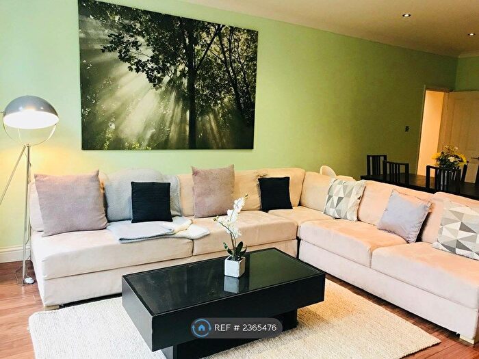 3 Bedroom Flat To Rent In Christchurch Road, London, SW2