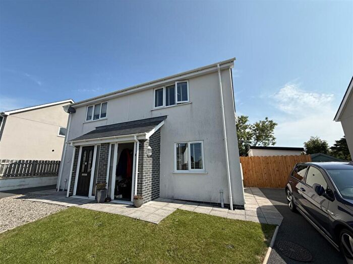 2 Bedroom House To Rent In Llys Eilian, Llanfairpwllgwyngyll, LL61