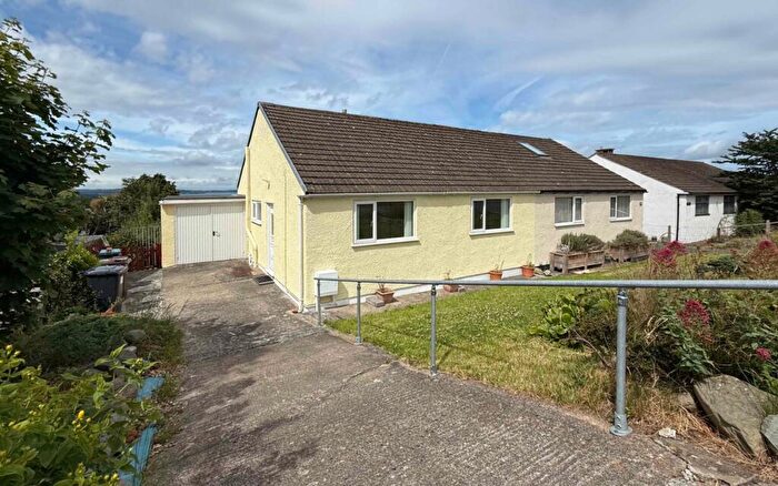 2 Bedroom Bungalow For Sale In Gorwel, Llanfairfechan, Conwy, LL33