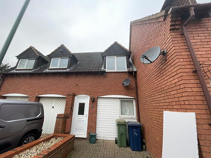 2 Bedroom Detached House To Rent In Chantry Gate, Bishops Cleeve, Cheltenham, GL52