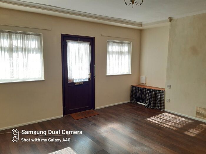 3 Bedroom End Of Terrace House To Rent In Trevenson Street, Camborne, TR14