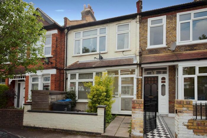 1 Bedroom Maisonette For Sale In Clifton Park Avenue, Raynes Park, SW20