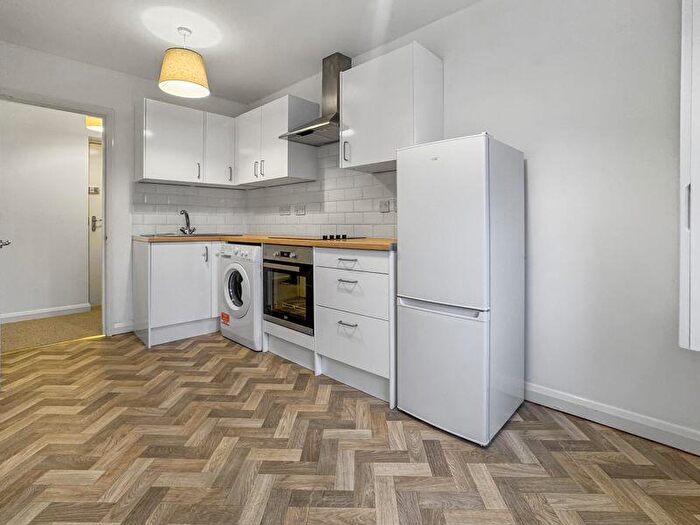 1 Bedroom Apartment For Sale In Regent Street, Shanklin, PO37