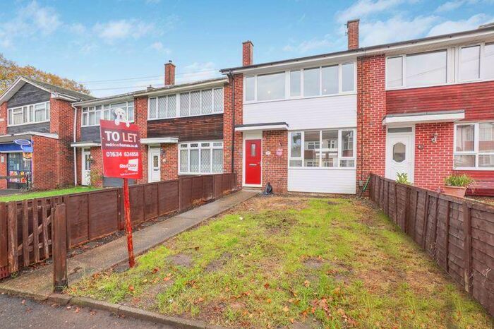 3 Bedroom Terraced House To Rent In Palmerston Road, Chatham, ME4