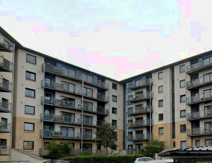 2 Bedroom Flat To Rent In Drybrough Crescent, Craigmillar, Edinburgh, EH16