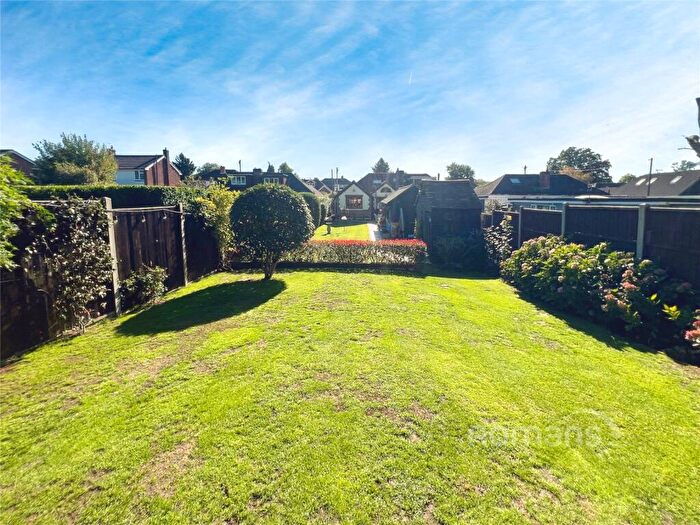 2 Bedroom Bungalow For Sale In Kings Avenue, Tongham, Farnham, GU10