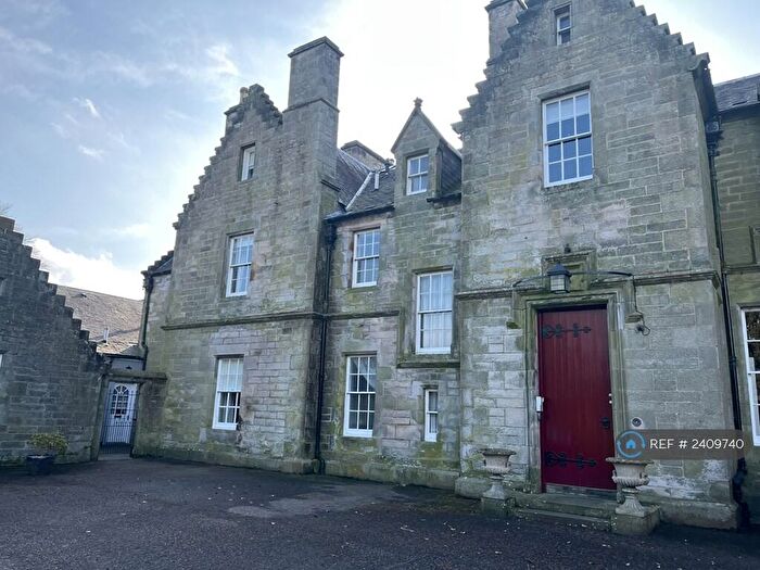 2 Bedroom Flat To Rent In Ardchoille House, Perth, PH2