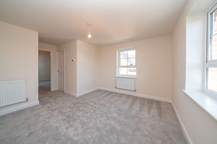 3 Bedroom Semi-Detached House For Sale In Barnes Mews, Broughton, Aylesbury, HP22