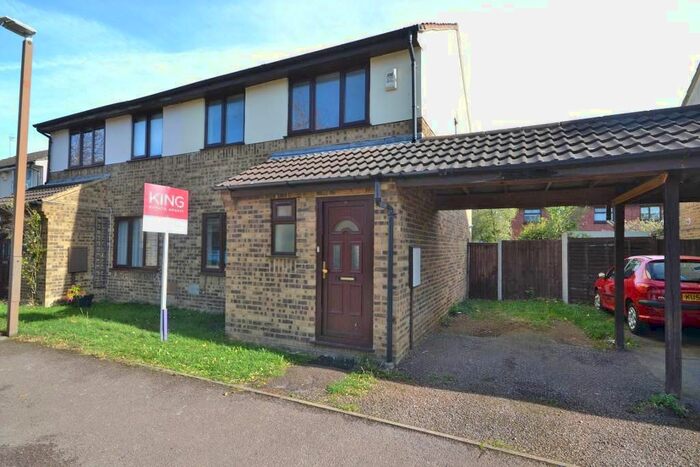 3 Bedroom Semi-Detached House To Rent In Hepleswell, Two Mile Ash, Milton Keynes, Buckinghamshire, MK8