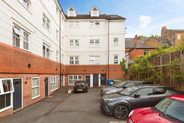 1 Bedroom Flat For Sale In West Bar Street, Banbury, Oxfordshire, OX16