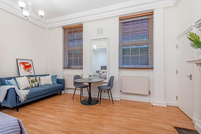 Studio To Rent In Wadham Gardens, London, NW3