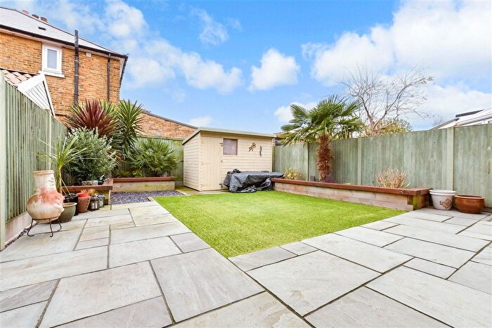 3 Bedroom Semi-Detached House For Sale In Warten Road, Ramsgate, Kent, CT11