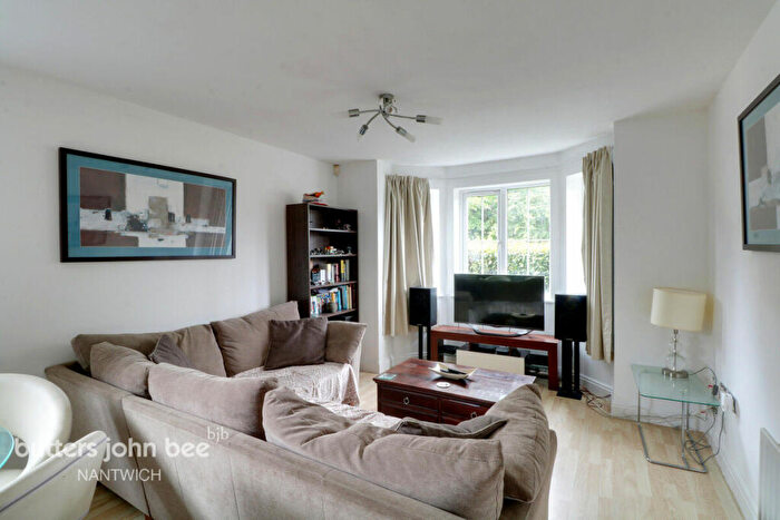 2 Bedroom Apartment For Sale In Sleepers Point, Nantwich, CW5