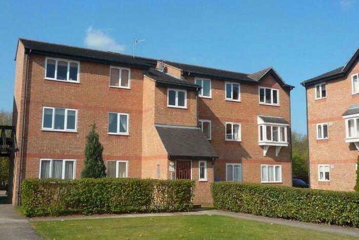 2 Bedroom Apartment To Rent In Wedgewood Road, Hitchin, SG4