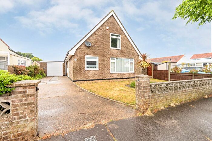 3 Bedroom Detached Bungalow For Sale In Edgerton Road, Lowestoft, NR33