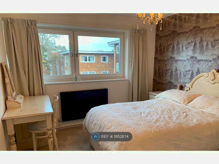 2 Bedroom Flat To Rent In Maldon Road, Wallington, SM6