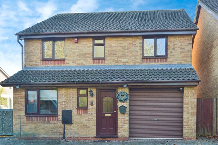 5 Bedroom Detached House For Sale In Twinflower, Walnut Tree, Milton Keynes, MK7